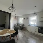 Luca Z Balkonem Apartment Olesnica (Lower Silesia)
