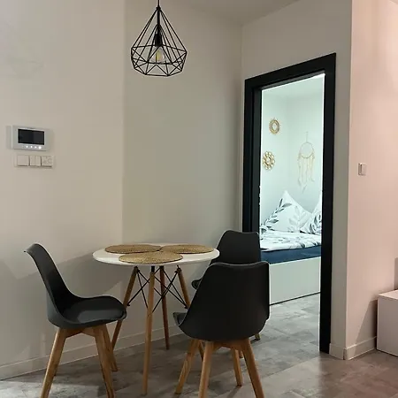 Апартаменты Luca Z Balkonem Олесница