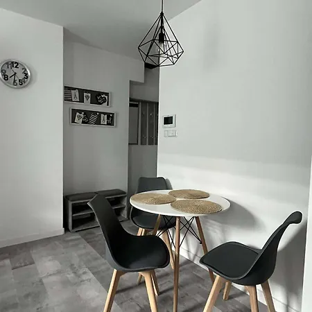 Апартаменты Luca Z Balkonem Олесница