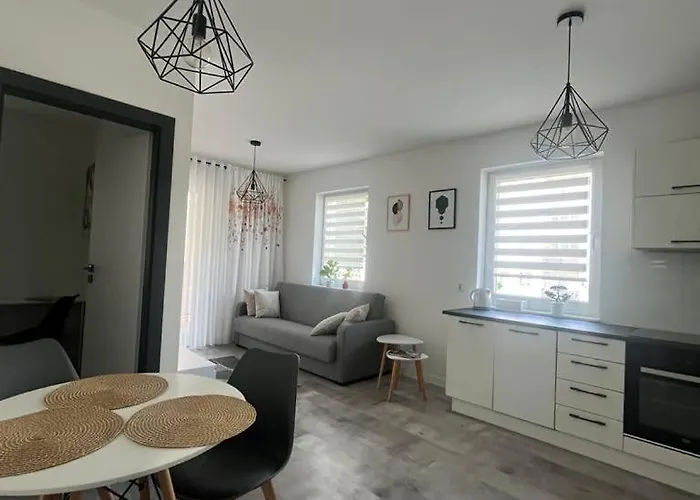 Luca Z Balkonem Apartment Olesnica (Lower Silesia)